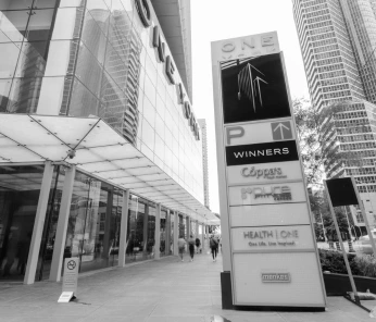 Contact+us_Toronto+Lake+Shore+Blvd+West+via+York+St+and+One+York+Blvd